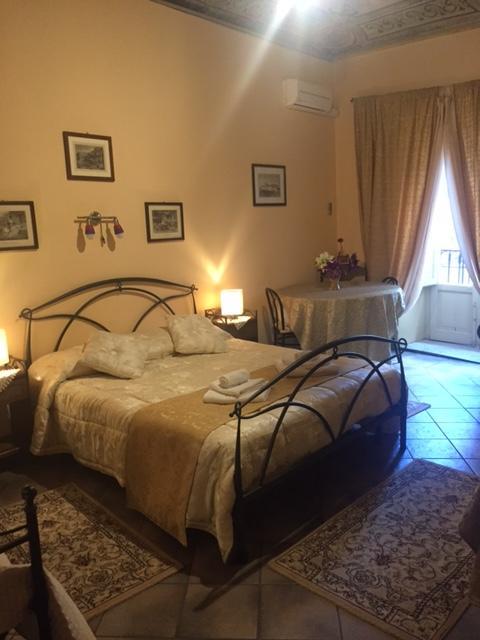 B&B Locami Piazzetta Messinese 팔레르모 외부 사진
