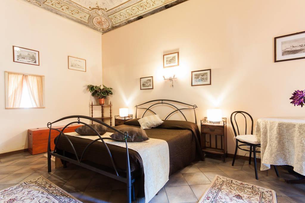 B&B Locami Piazzetta Messinese 팔레르모 외부 사진